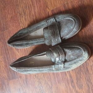 Metallic leather loafers